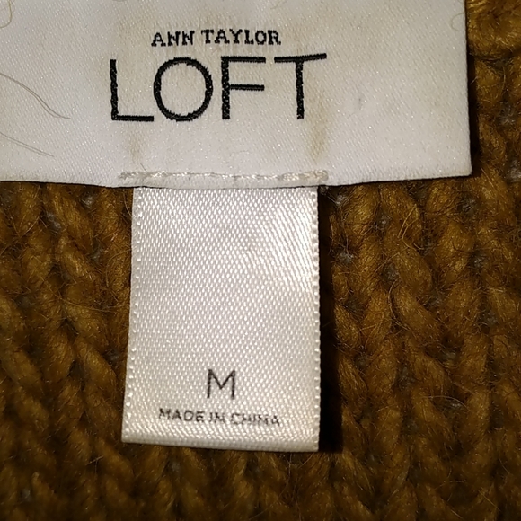 Ann Taylor Loft Cardigan - Picture 3 of 4